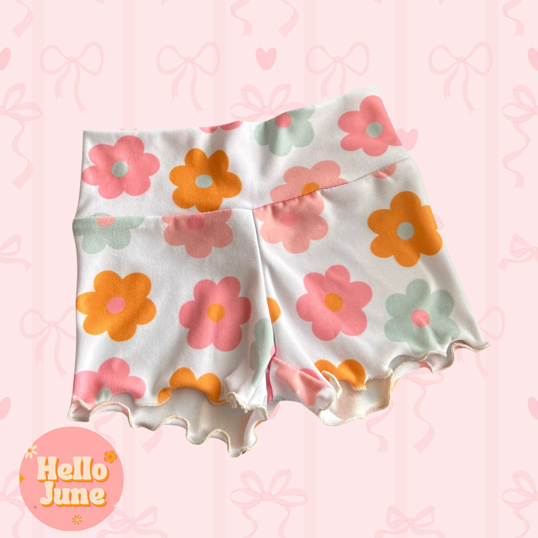 RUFFLE SHORTIES